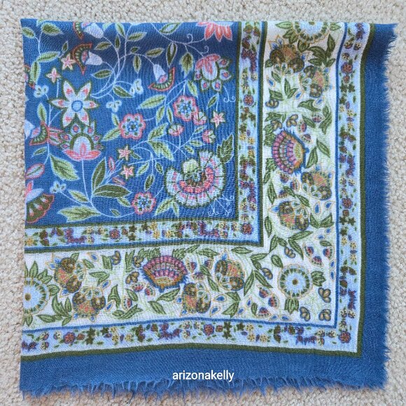 Square Wool Blue Scarf With Leaves and Flowers - Picture 1 of 12